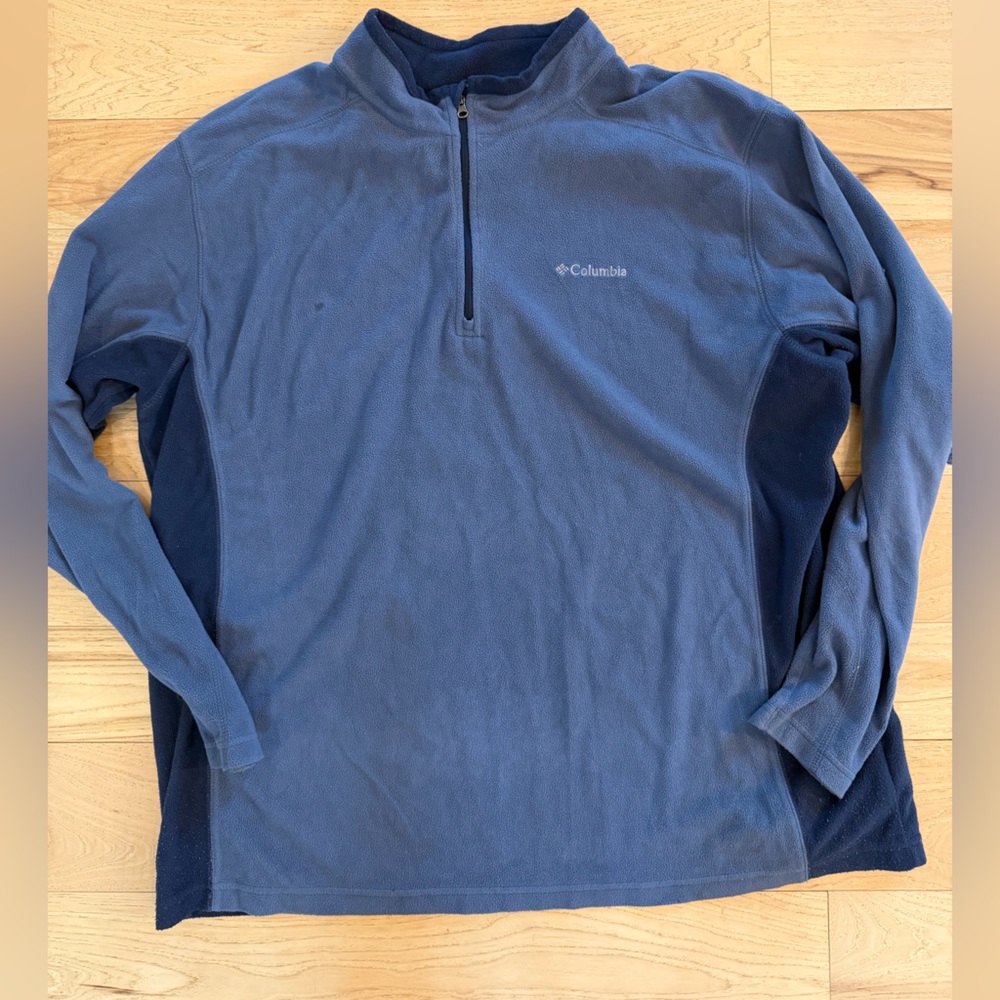 Columbia men’s XXL fleece pullover : with flaw